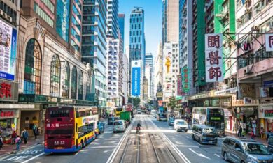 Hong Kong hút du khách với vé máy bay miễn phí và trải nghiệm khu đèn đỏ