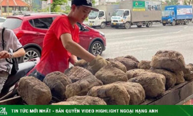 Thu nhập trở về 0, chủ quán nhậu mang “đất lạ” ra đường nướng, làm không kịp bán