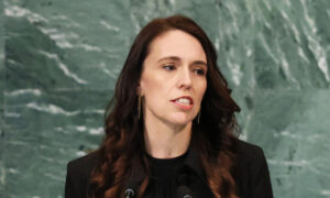 Lý do nữ Thủ tướng New Zealand từ chức