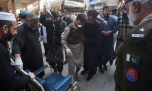 Đánh bom thánh đường Hồi giáo ở Pakistan, 32 người chết