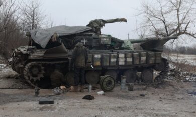 Dân quân Nga thông báo lính Ukraine bỏ chốt gần thành phố Kreminna