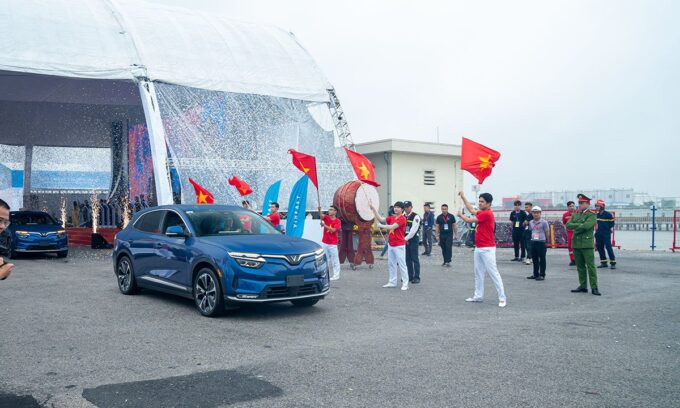 Quy định đăng ký xe điện mới nhất năm 2023 mà người dân cần biết, khác gì xe xăng?