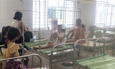 Không tạm giữ nhóm người lạ phát bóng bay khiến 31 học sinh bị ngộ độc ở Đắk Lắk
