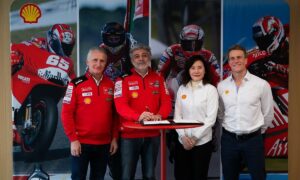 Shell gia hạn đối tác kỹ thuật với đội đua Ducati Corse
