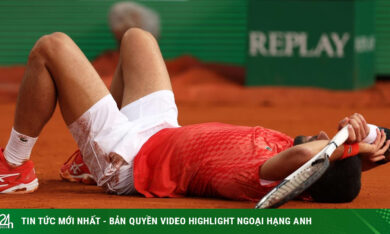 Djokovic thừa nhận thi đấu rất tệ, Musetti muốn khóc sau trận thắng sốc