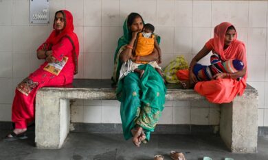 Gánh nặng tránh thai đè lên vai phụ nữ Ấn Độ