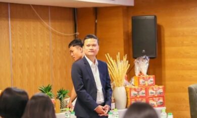 Bỏ lương nghìn USD để khởi nghiệp, 9x Quảng Trị thu cả triệu USD từ đặc sản địa phương