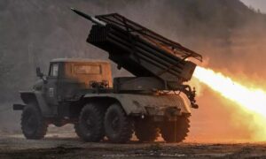 Nga dùng chiến thuật thiết xa vận áp đảo phòng tuyến Ukraine