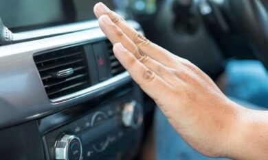 5 thói quen khiến điều hòa ô tô dễ hư hỏng khi sử dụng mùa nắng nóng