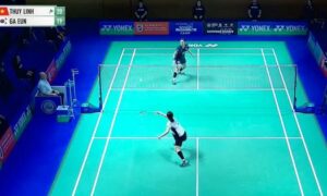 Được tay vợt Mỹ “trợ thủ”, Nguyễn Thùy Linh thắng trận “đại chiến” bán kết Đức mở rộng