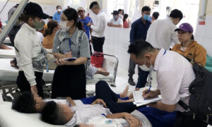 Học sinh lớp 5 ở Nha Trang ăn sushi, uống nước ngọt trước khi tử vong