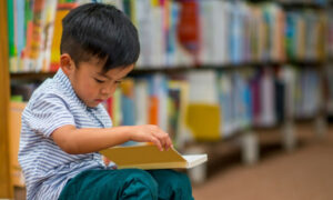 ‘Trẻ em đang đọc ít và sử dụng công nghệ quá nhiều’