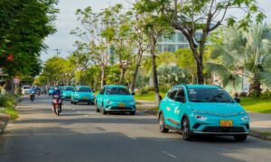 Taxi điện Xanh SM chia sẻ 87% doanh thu với tài xế