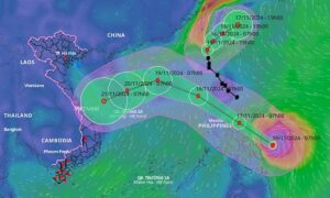 Siêu bão Manyi gần Biển Đông