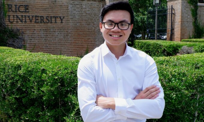 Chàng trai trúng tuyển Microsoft sau 600 thư xin việc