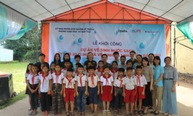 https://fastnews24h.net/hoc-sinh-quang-binh-sap-co-them-21-nha-ve-sinh-nha-tam-moi/