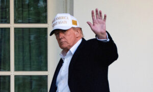 Ông Trump ủng hộ tăng thuế với giới nhà giàu