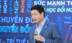 Chủ tịch FPT: &amp;apos;Muốn sánh vai với thế giới, cần chiến thắng bằng công nghệ&amp;apos;