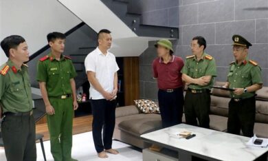 Khởi tố HLV tại Nghệ An chiếm đoạt 200 triệu đồng từ học trò