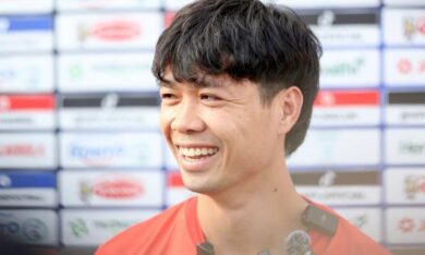 Hàng công ĐT Việt Nam, HLV Kim Sang-sik nhận liền 2 tin dữ