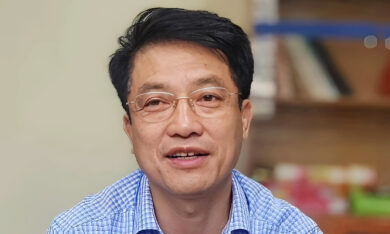 Cho thôi việc công chức 1 năm không hoàn thành nhiệm vụ để xóa biên chế suốt đời