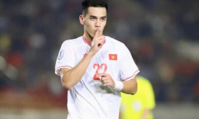 Tiến Linh “trả giá đắt”