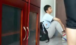 Đạt điểm thi đại học ‘thấp’, nam sinh bị bố mẹ đuổi khỏi nhà