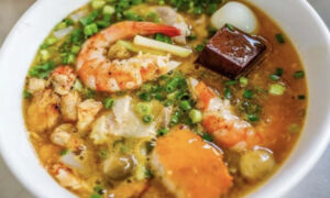 Top 10 địa điểm ngon nức tiếng trong kỳ nghỉ lễ 30/4-1/5