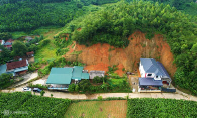 Hàng chục hộ dân Thủ đô nơm nớp lo sạt lở đất