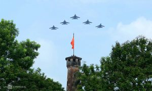 Lưu ý khi ngắm phi đội ‘hổ mang chúa’ SU-30MK2 trình diễn