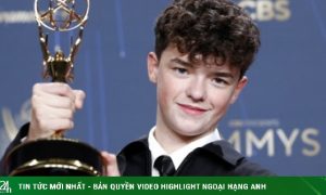 Ngôi sao 15 tuổi làm nên lịch sử tại giải Emmy 2025