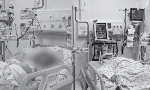 Người chồng trong vụ nghi tưới xăng đốt vợ con đã tử vong