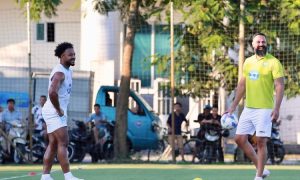 HLV Vũ Hồng Việt báo tin cực vui về Nguyễn Xuân Son