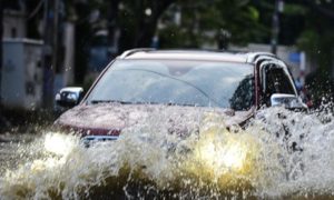 Top 5 xe SUV gầm cao có khả năng lội nước đáng nể trên thị trường Việt Nam