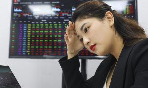 Dòng tiền ‘khủng’ khuấy động thị trường, VN-Index áp sát 1.800 điểm