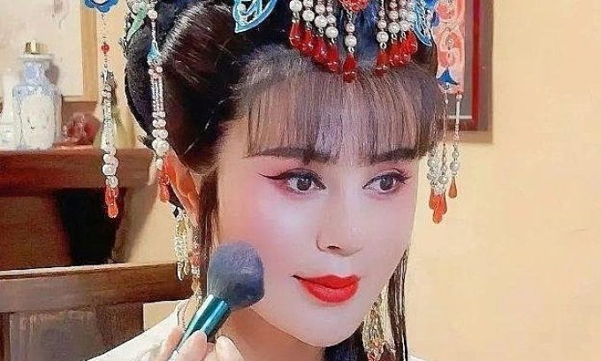 Vụ án ‘ca sĩ giả gái’ bị bắt cóc, giấu xác dưới hầm