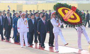 Thủ tướng Phạm Minh Chính và các thành viên Chính phủ viếng Chủ tịch Hồ Chí Minh