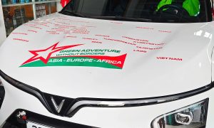 Chủ xe điện VinFast VF 7 vượt hơn 50.000 km đến châu Phi