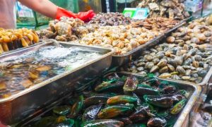 4 chiêu trò ở chợ hải sản, người mua cần cảnh giác để tránh dính bẫy