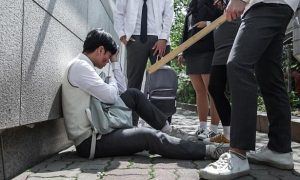 Tự vệ làm chết người khi dưới 18 tuổi, có bị phạt tù?