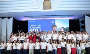 Chubb Life san sẻ với trẻ em khó khăn và chịu ảnh hưởng bởi bão lũ