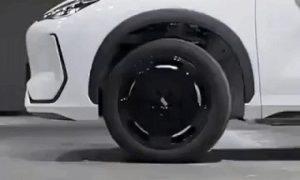 Xe điện Geely EX5 có thể quay tại chỗ, đi ngang như cua