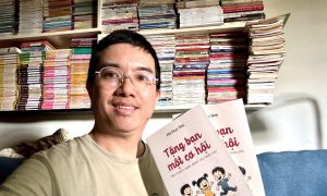 Nhà báo – nhà văn Hồ Huy Sơn đến với thiếu nhi qua ‘Tặng bạn một cơ hội’