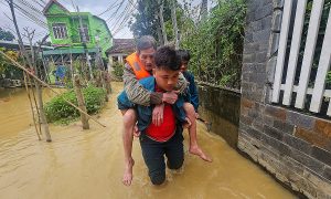 Nỗi ám ảnh chạy lũ dồn dập ở Nha Trang