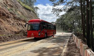 Đèo Prenn cửa ngõ Đà Lạt thông xe sau 20 giờ sạt lở, cấm xe tải